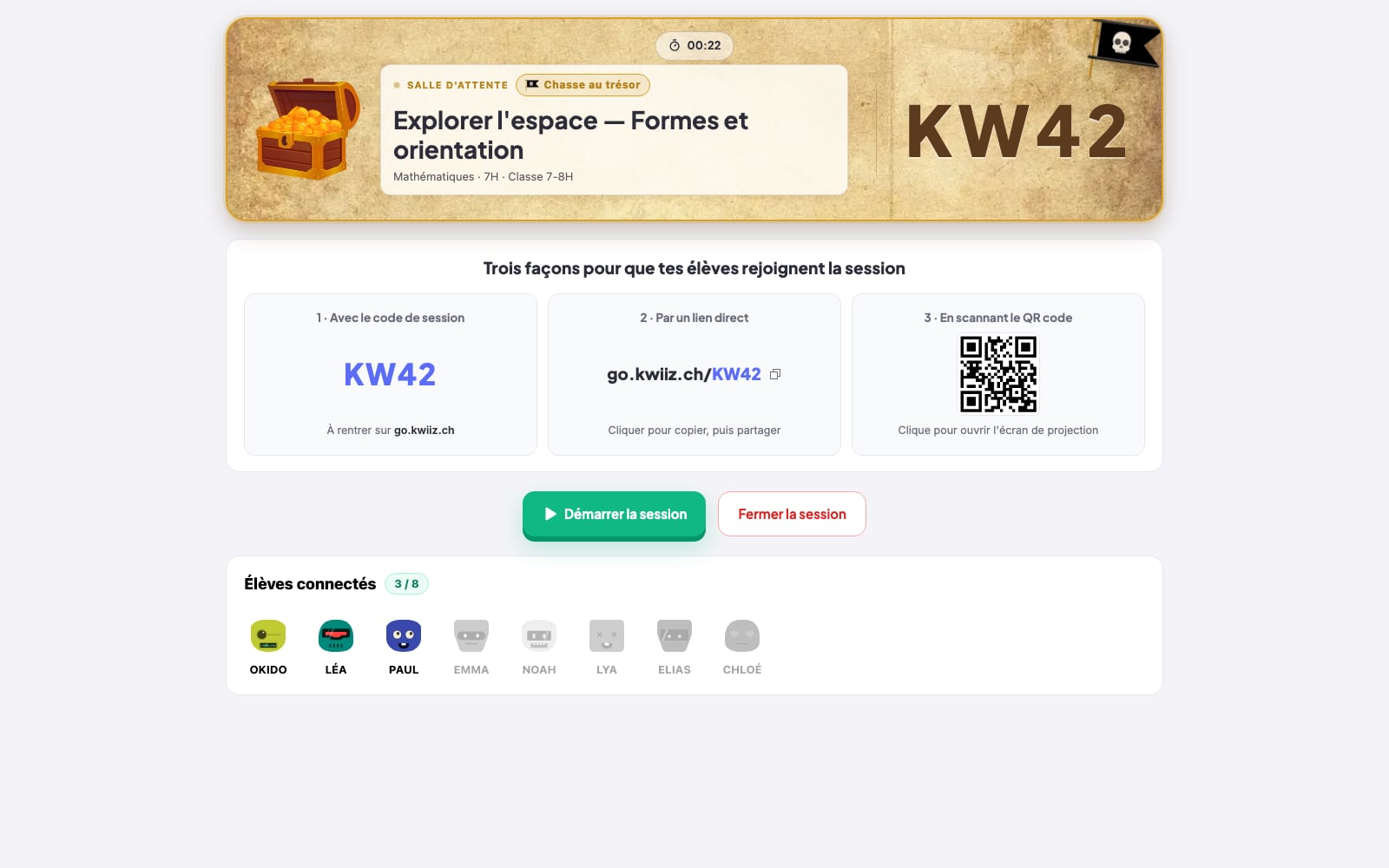 La salle d'attente d'une chasse au trésor côté enseignant : bandeau parchemin avec le coffre et le drapeau pirate, le code de session KW42, le lien direct et le QR code, et les élèves connectés